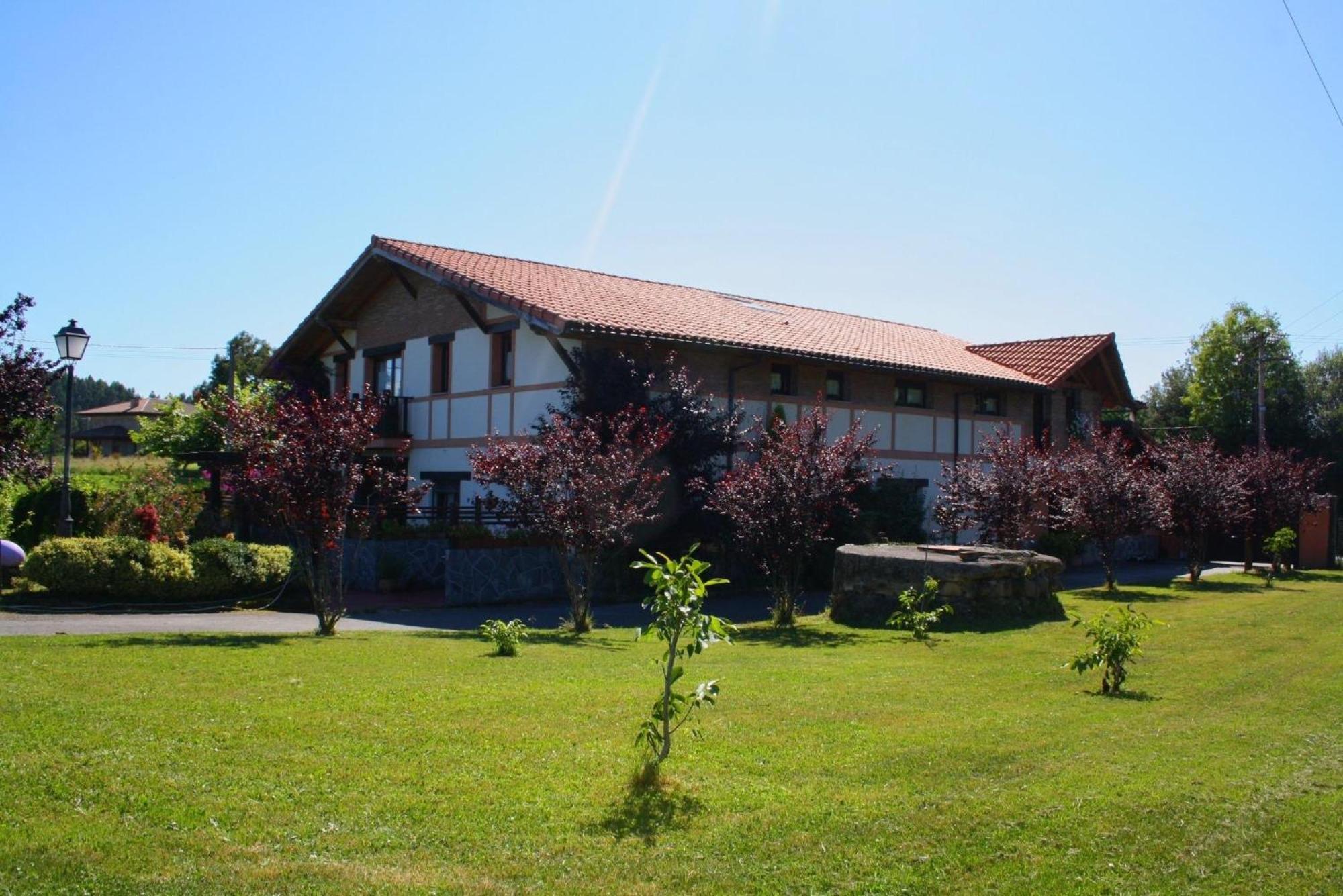H&Ap Rural Merrutxu Ibarrangelu Bagian luar foto